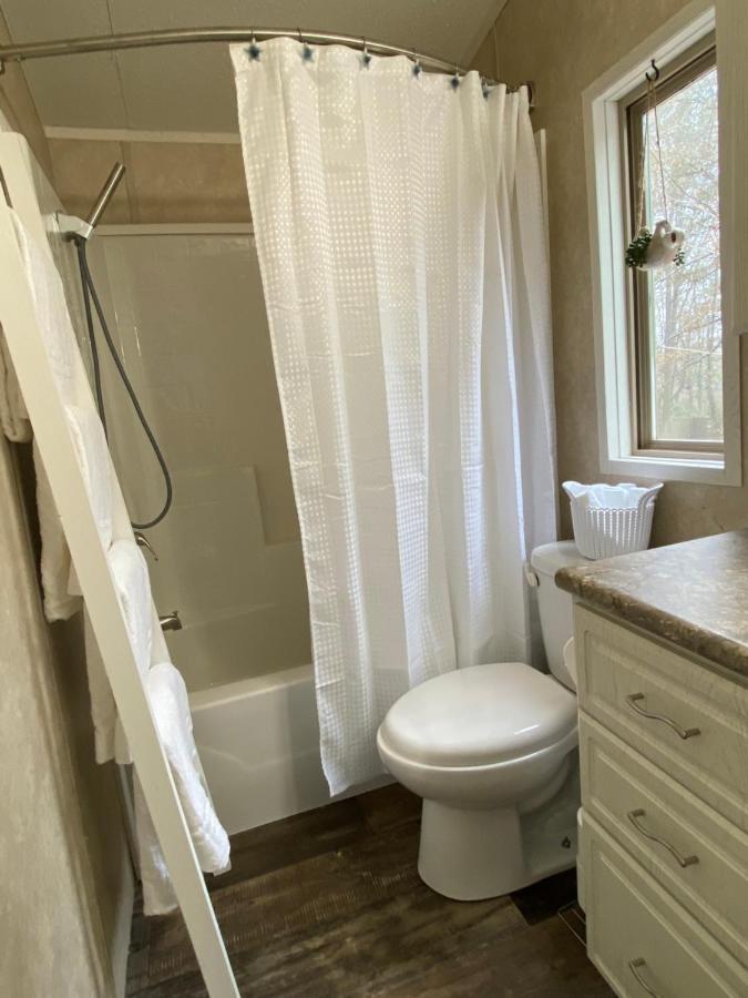 Your Own Cozy Tiny Home Остелл Экстерьер фото